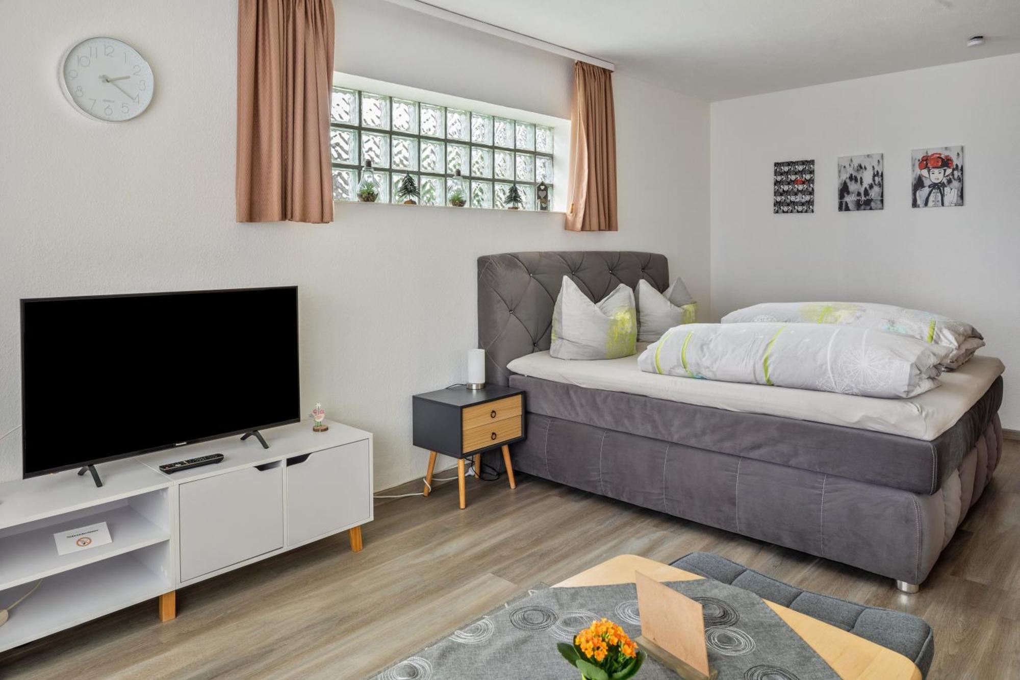 Haus Sommerberg تيتيسي نيوستادت المظهر الخارجي الصورة